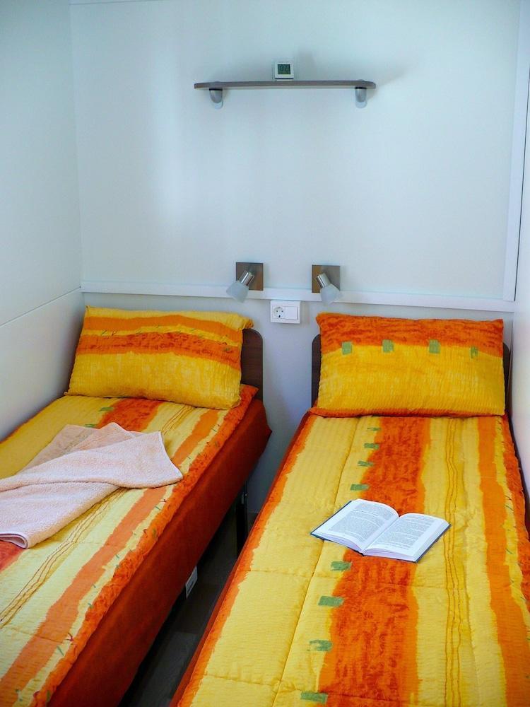 Victoria Mobilehome In Camping Mare E Pineta Lido di Spina Exterior foto
